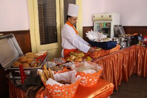 Single Room | Buffet - City View Hotel (Cairo)