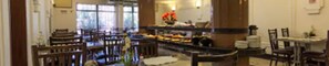 Free daily buffet breakfast - Monumental Bittar Hotel (Brasília)