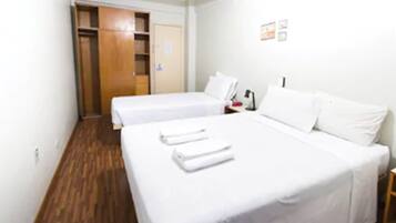 Quarto triplo luxo | Escrivaninha