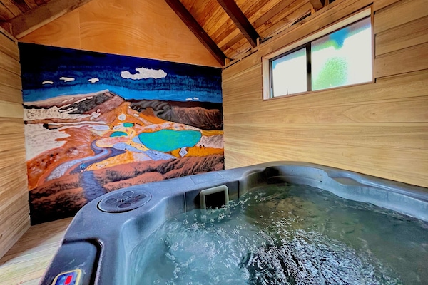 Indoor spa tub