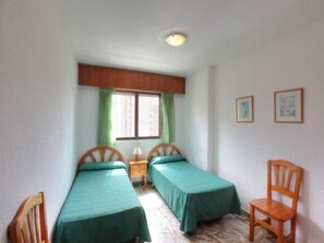 Standard Apartment, 1 Bedroom | In-room safe - Apartamentos Carlos V (Benidorm)