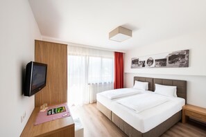 Premium bedding, pillow-top beds, in-room safe, desk