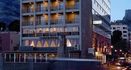 Hotel Reconquista
