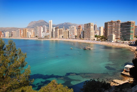 Beach nearby, free beach shuttle