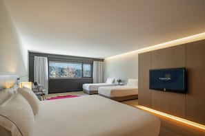 Premium bedding, down duvets, memory-foam beds, minibar - Eurostars Pamplona (Pamplona)