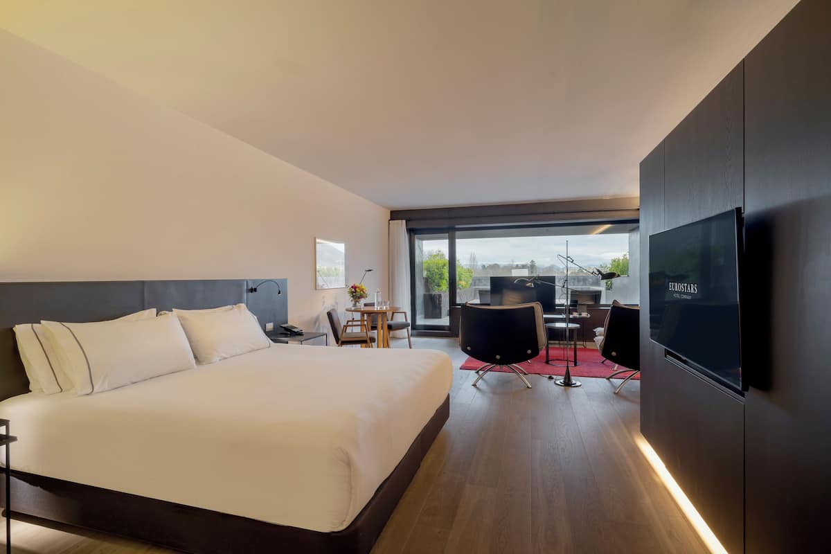1 bedroom, premium bedding, down duvets, memory-foam beds