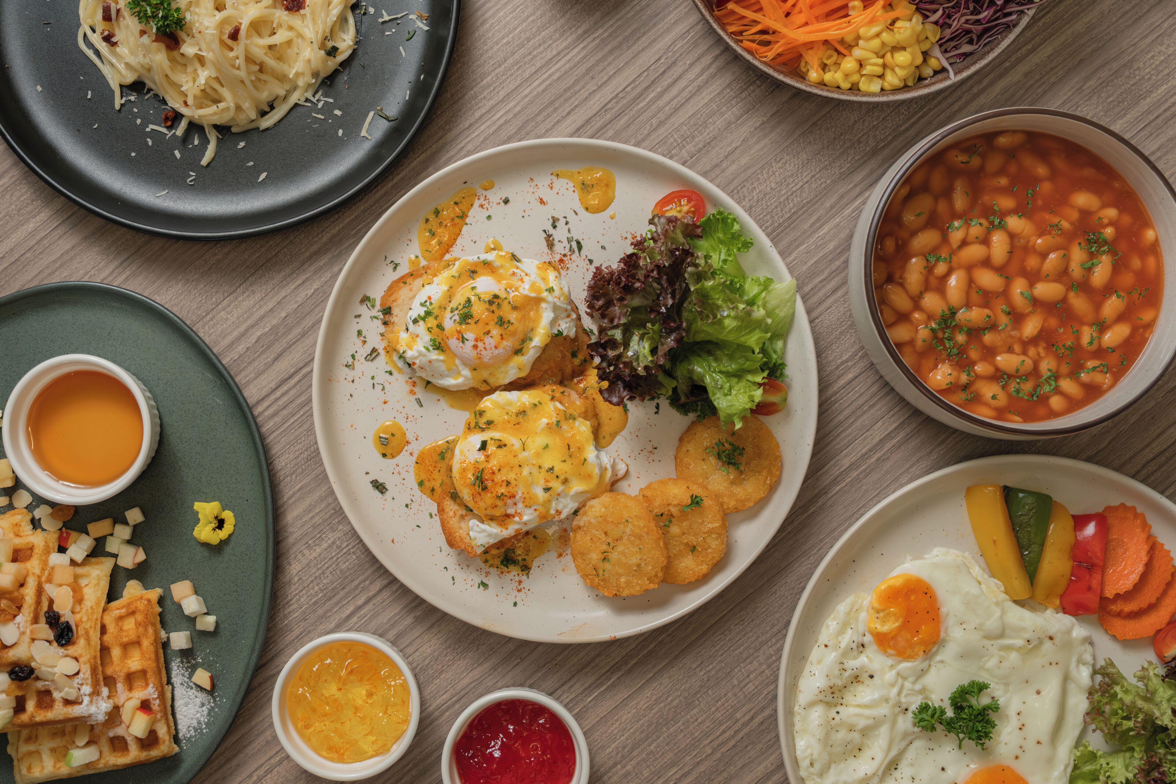 Daily buffet breakfast for a fee