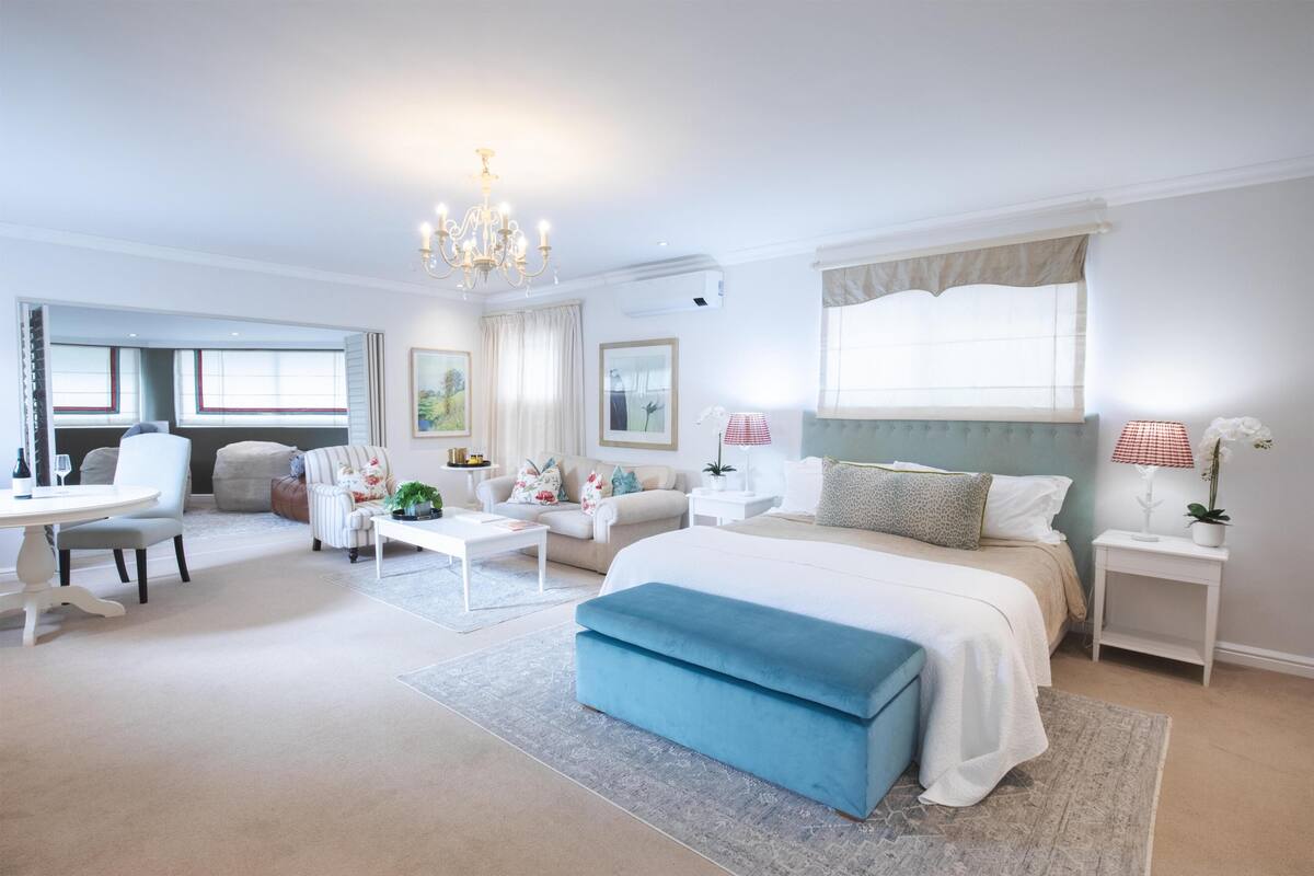 Family Suite | Premium bedding, down comforters, minibar (free items), in-room safe