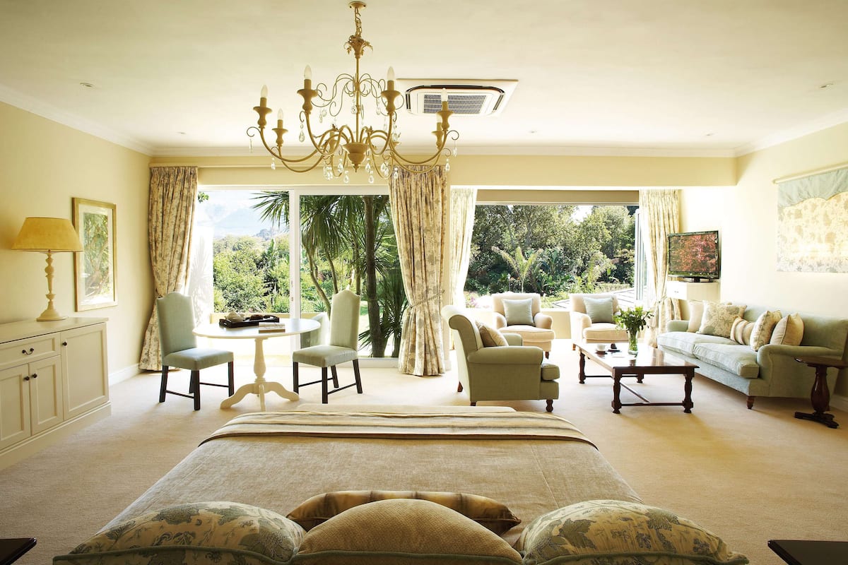 Luxury Suite, 1 King Bed | Premium bedding, down comforters, free minibar, in-room safe