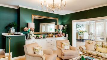 Televisión LED de 40 pulgadas con canales vía satélite y televisión