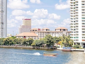 Exterior - ibis Bangkok Riverside (Bangkok)