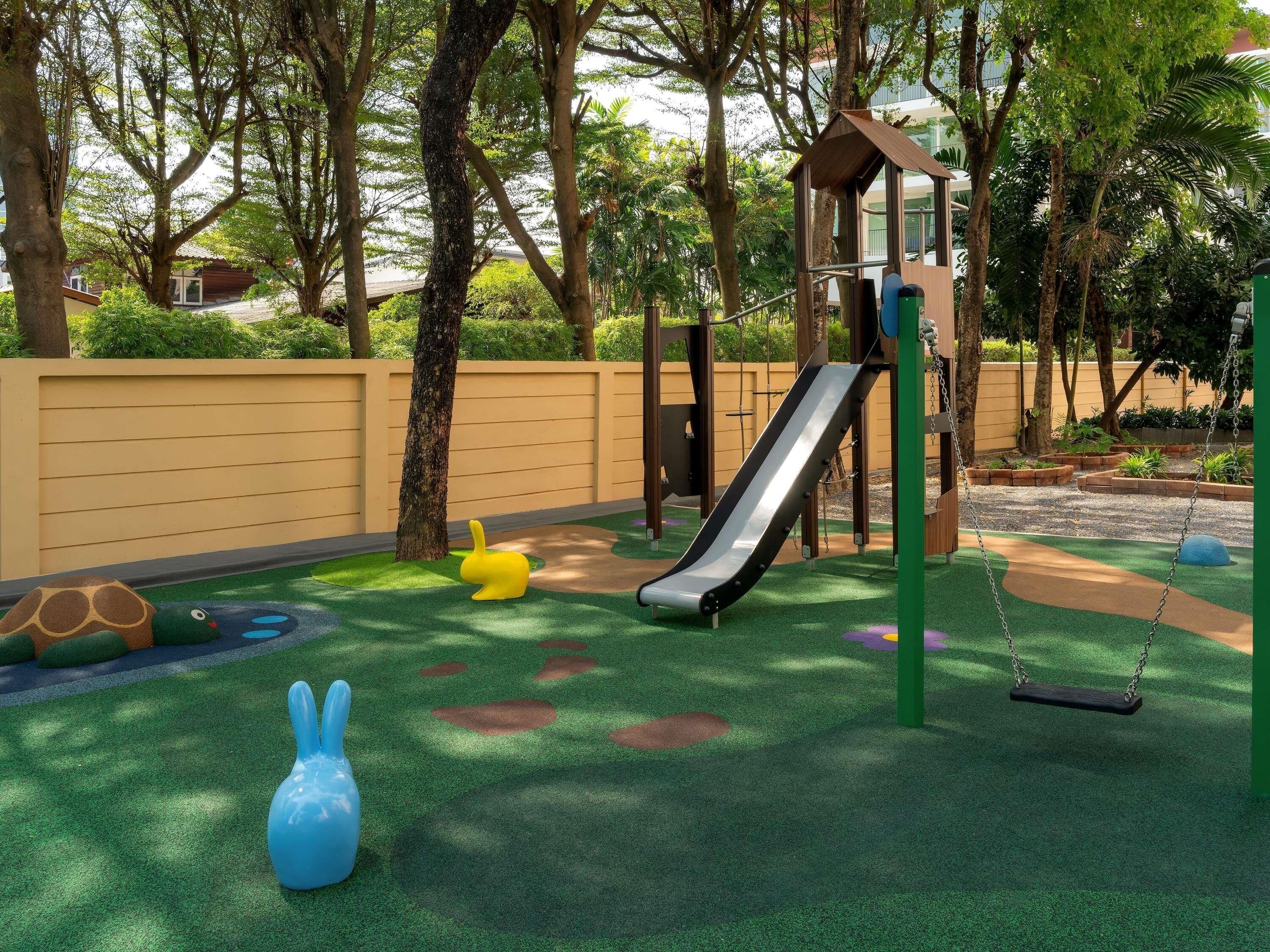 Children’s play area – outdoor