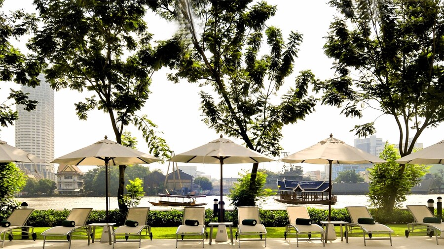 ibis Bangkok Riverside