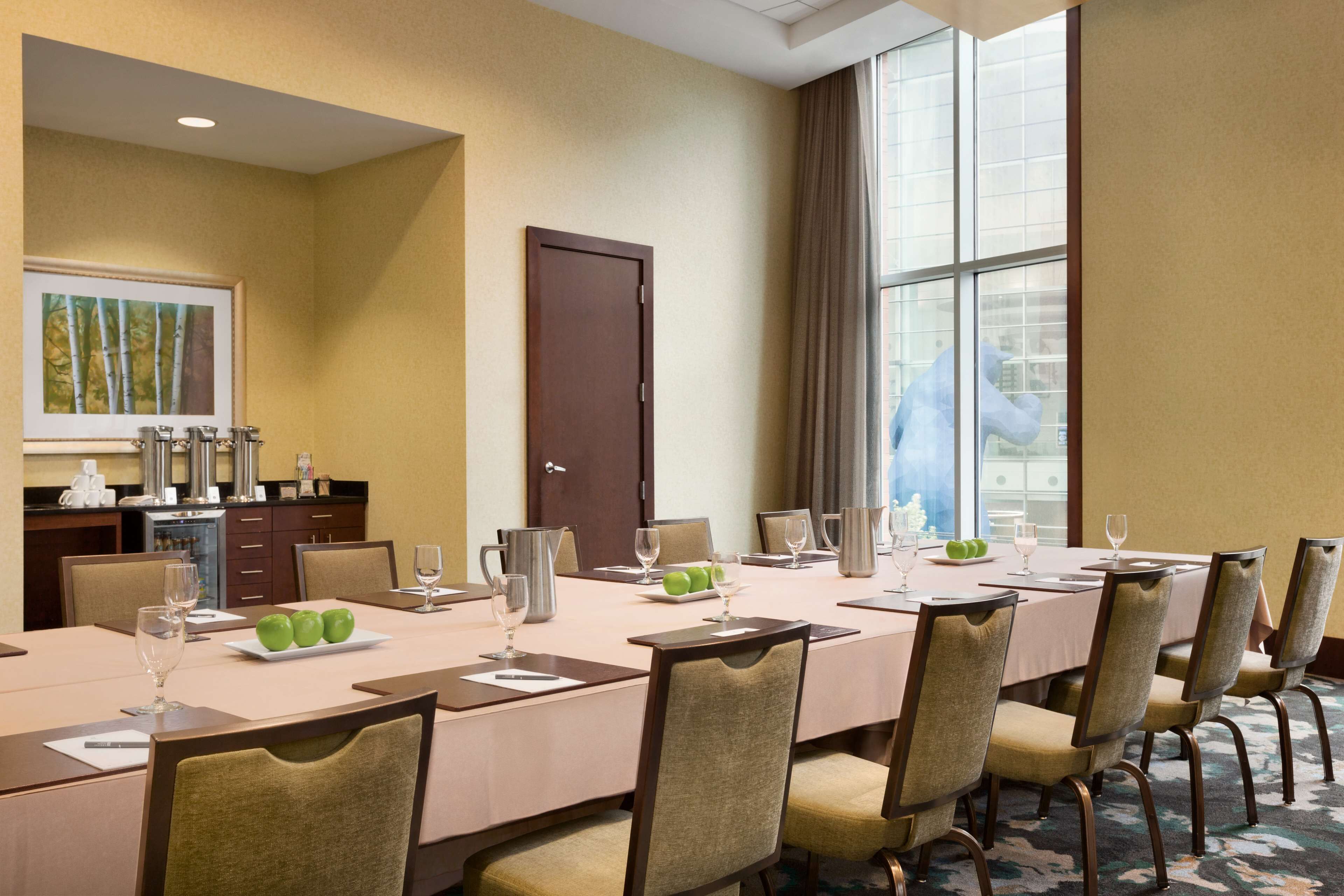 Photo - Embassy Suites By Hilton Denver Downtown Convention Center