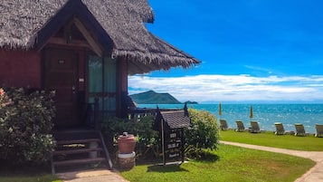 Vue sur la plage/lâocĂ©an