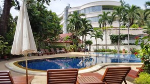 Outdoor pool - Chaweng Beachcomber Hotel (Koh Samui)
