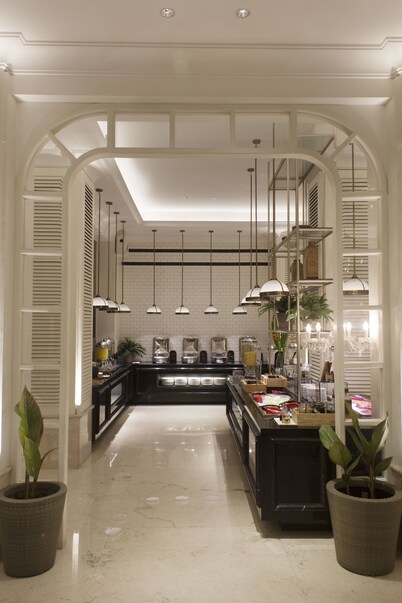 Java Paragon Hotel and Residences