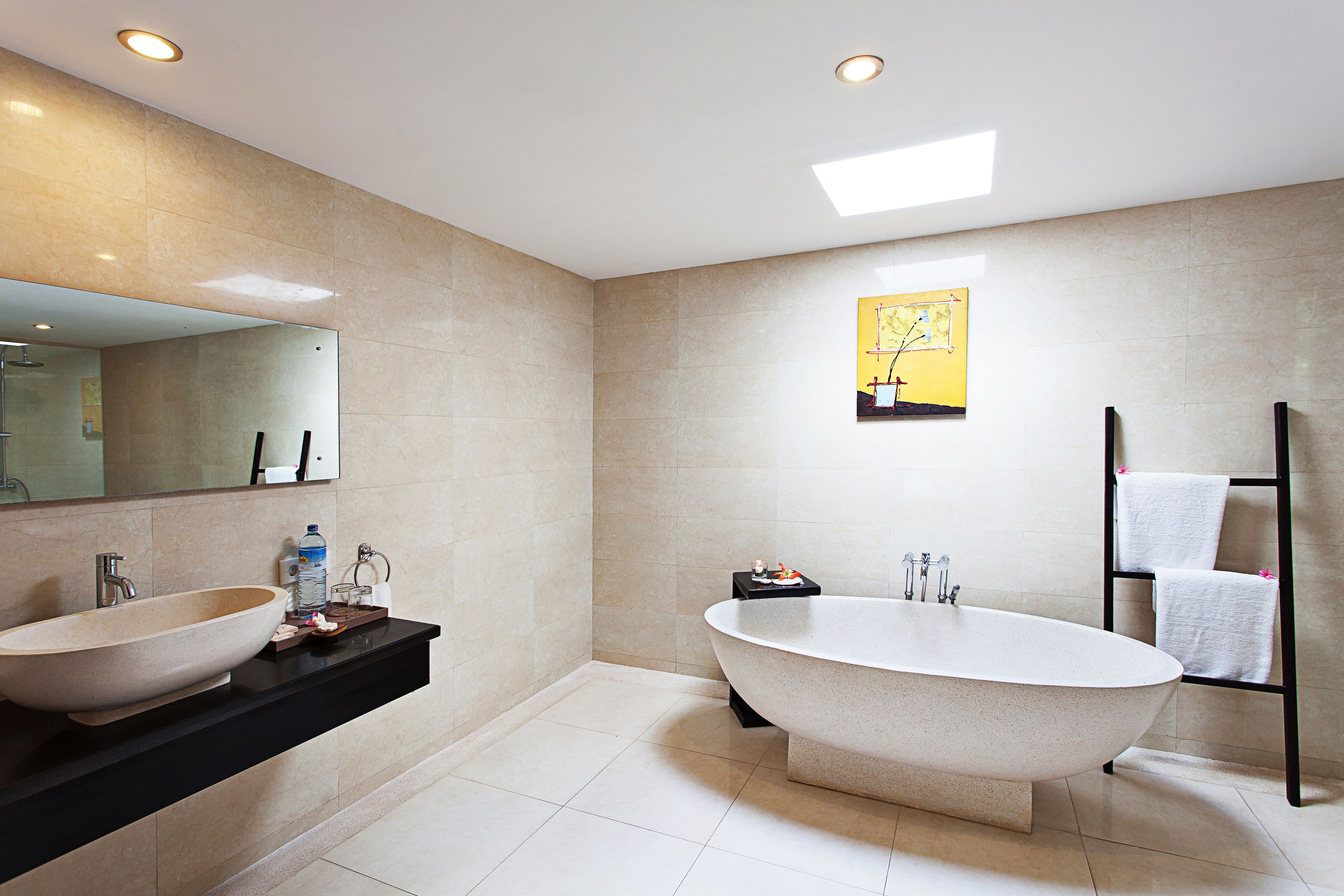 deep-soaking bathtub