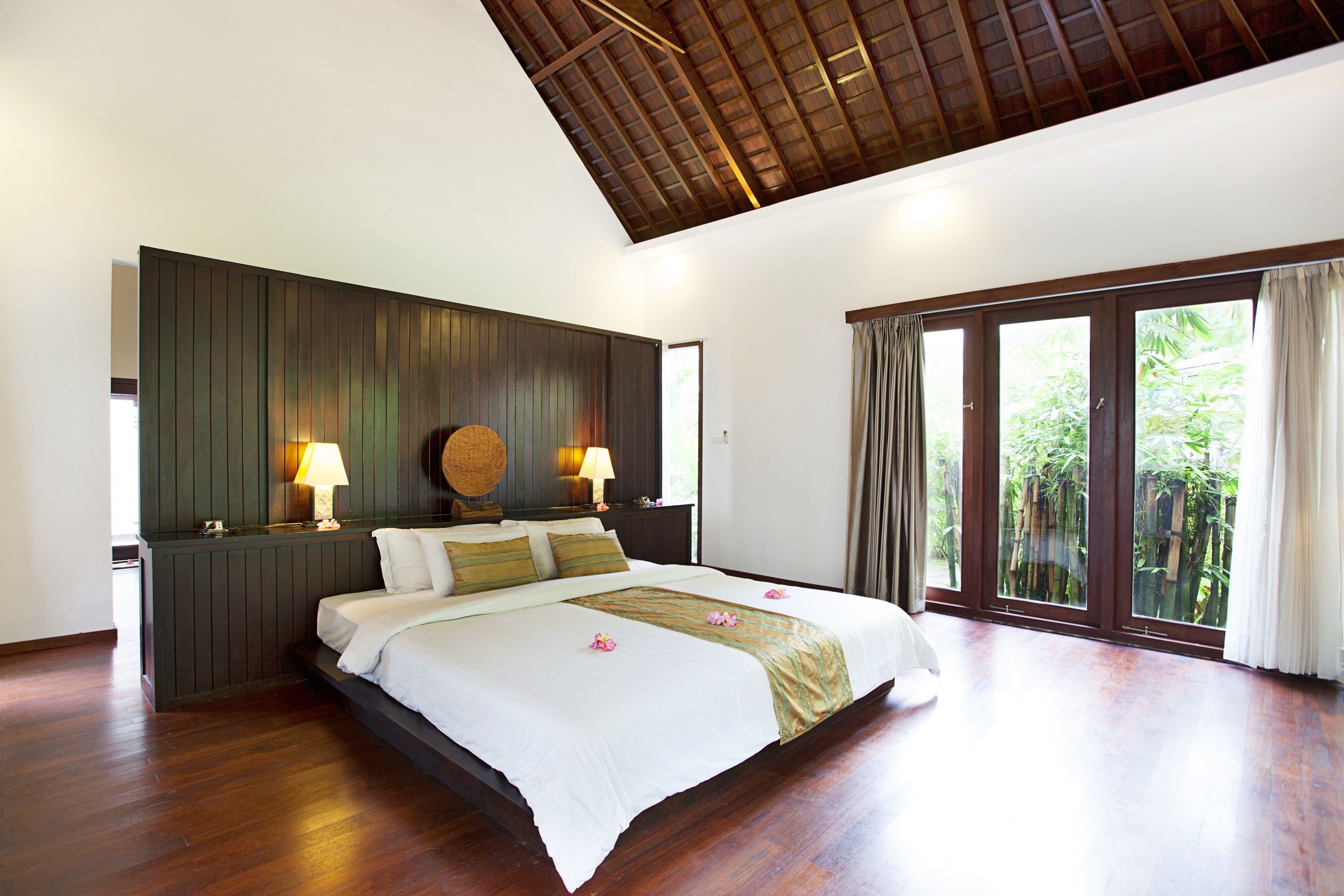 cendana three bedrooms private pool villa | minibar, in-room safe, desk, rollaway beds