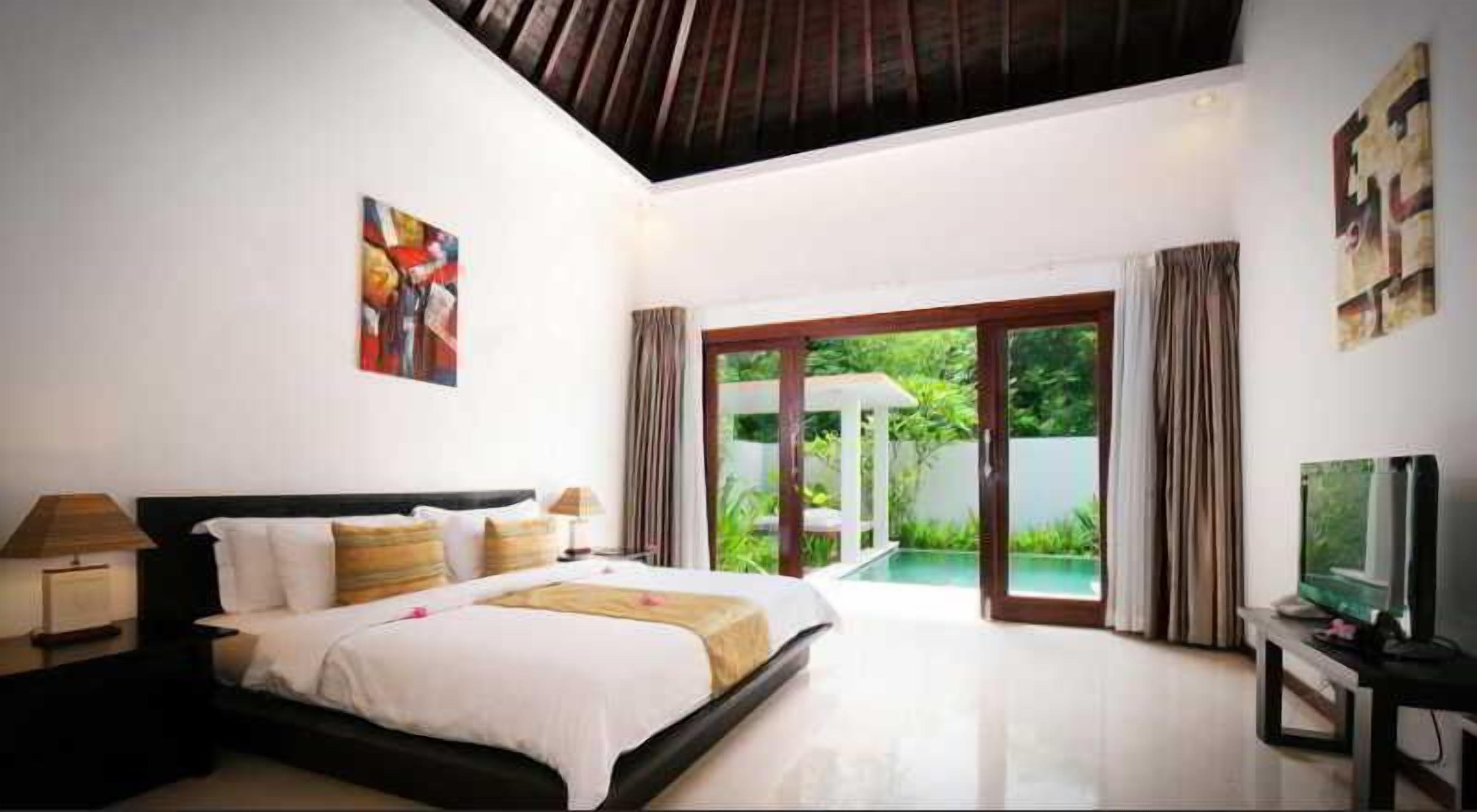 Minibar, két bảo mật tại phòng, bàn, giường gấp/giường phụ (phụ phí) 