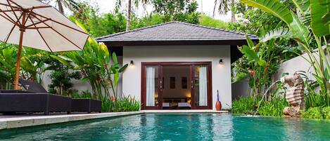 2 outdoor pools, pool umbrellas, pool loungers