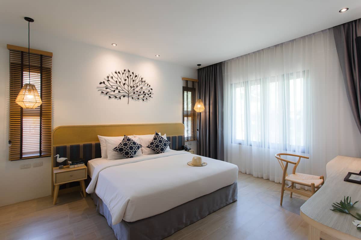 1 bedroom, minibar, in-room safe, desk