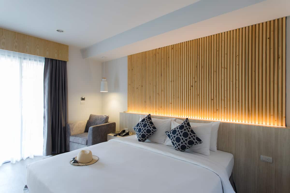 1 bedroom, minibar, in-room safe, desk