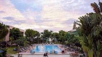 Outdoor pool, sun loungers