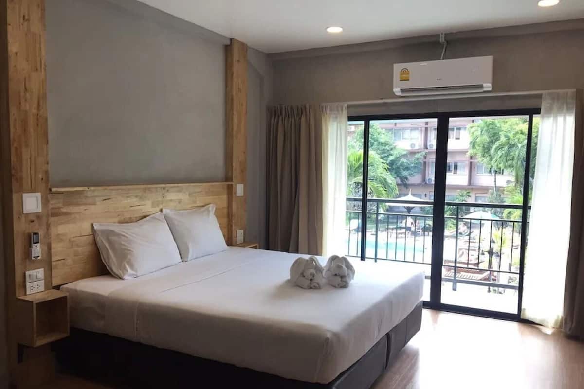 New Standard with Balcony | Een minibar, gratis wifi