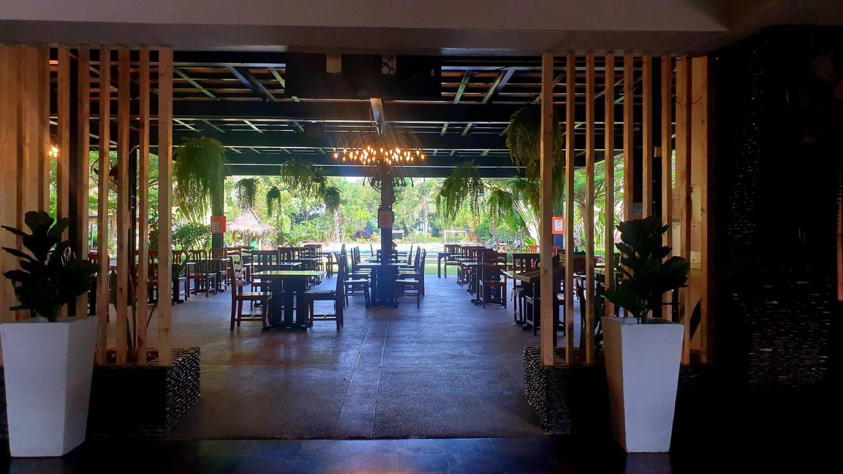 Photo - Basaya Beach Hotel & Resort