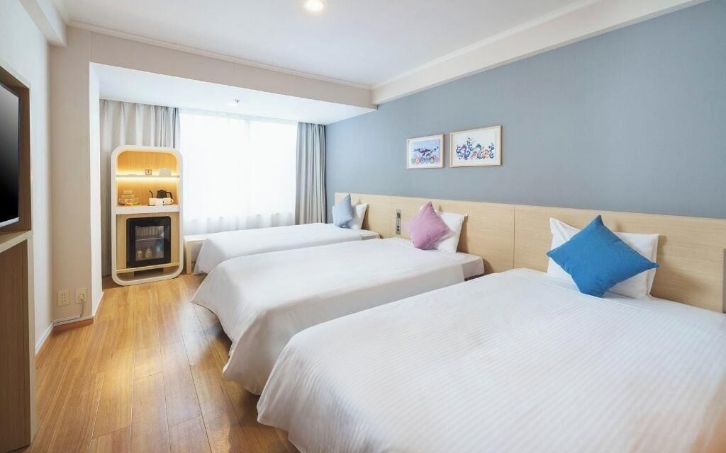 ห้องดีลักซ์ทวิน, ปลอดบุหรี่ (Premier) | ผ้าม่านกันแสง, Wi-Fi  ฟรี, ผ้าปูที่นอน, ทางสำหรับรถเข็น