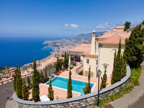 Three Bedroom Villa with Private Pool | Beach/ocean view