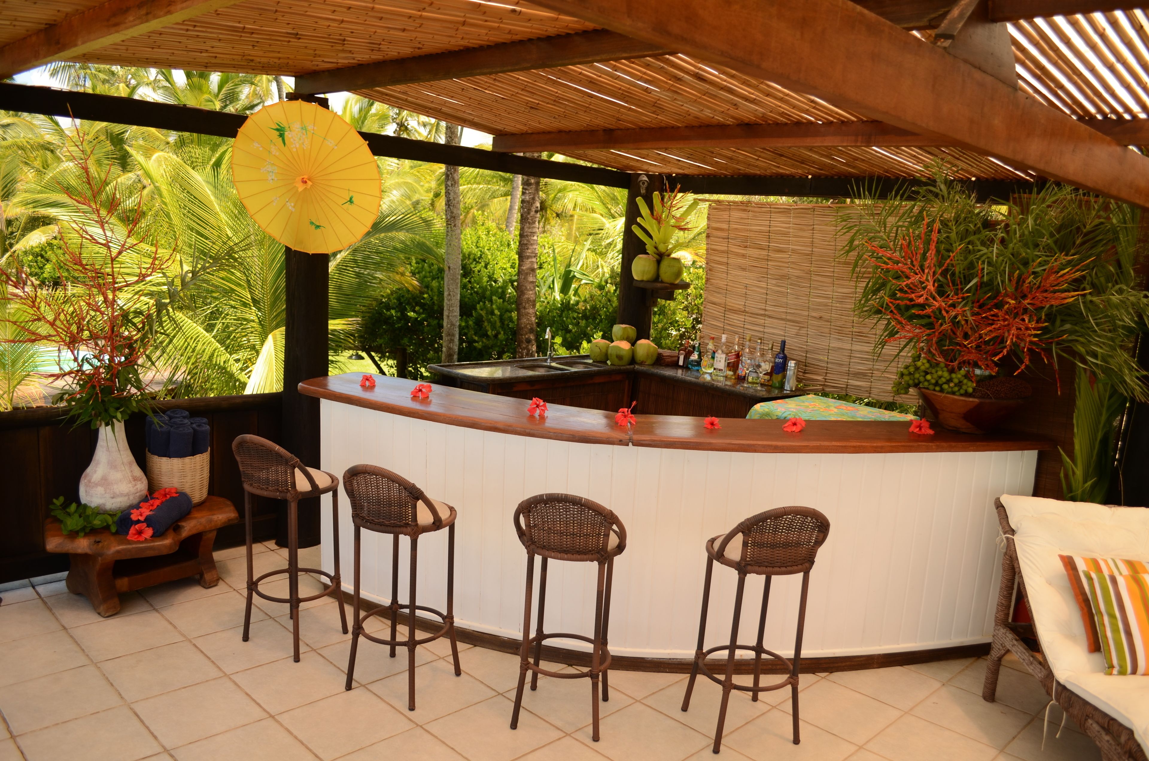 poolside bar