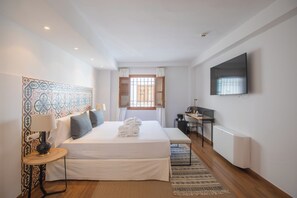 Junior Suite | Down comforters, minibar, in-room safe, individually decorated - Soho Boutique Atalia (Córdoba)