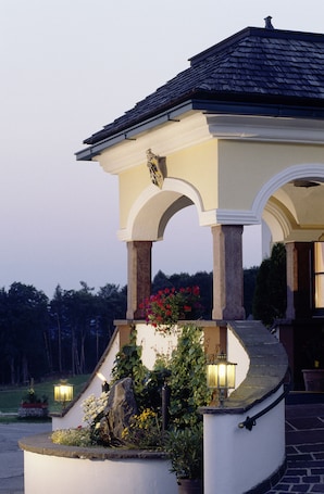 Exterior. Hotel Wienerwaldhof