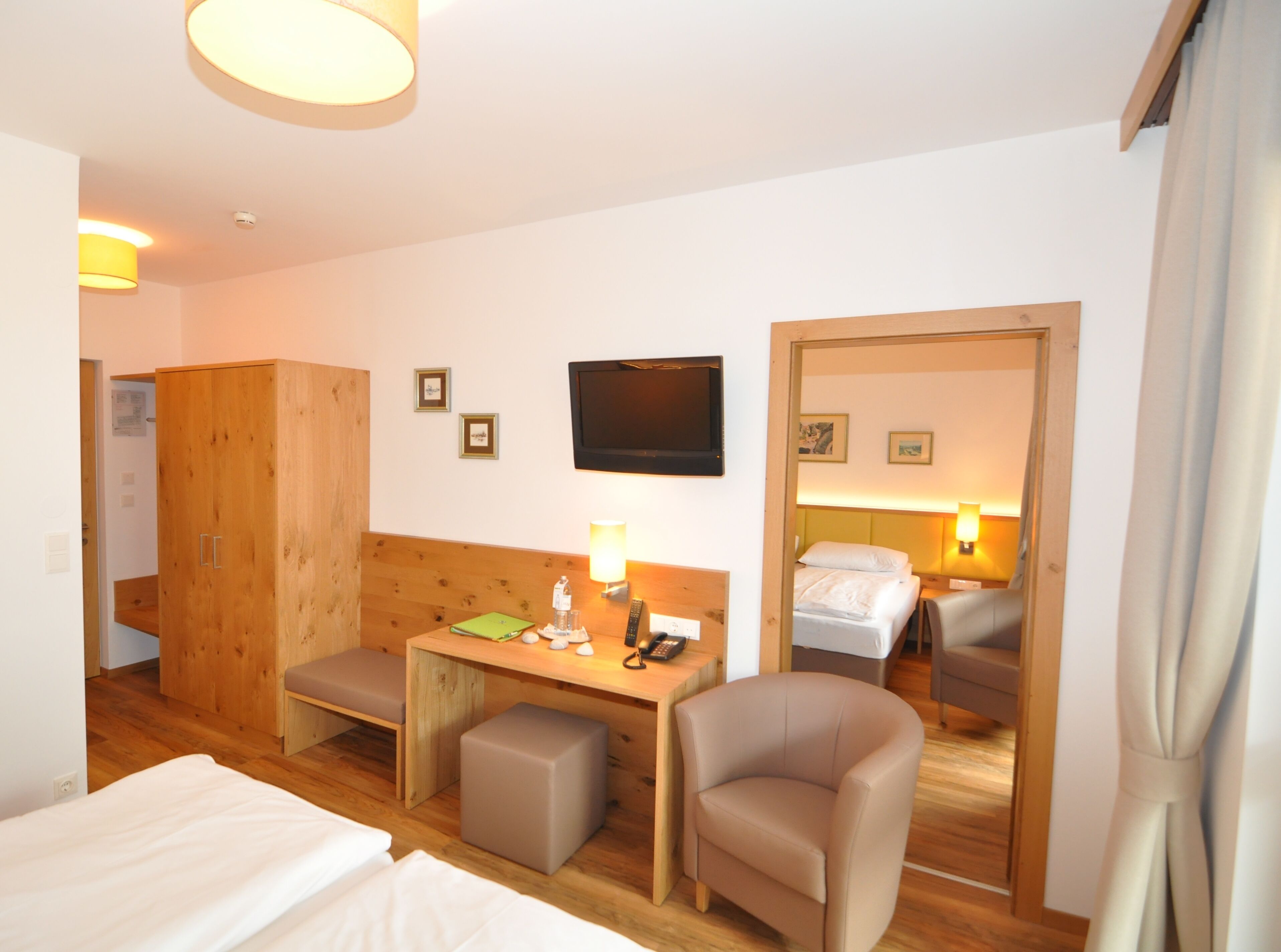 quadruple room | in-room safe, desk, free cots/infant beds, free wifi