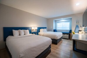 In-room safe, desk, free cribs/infant beds, free WiFi - Microtel Inn & Suites by Wyndham Columbia/At Fort Jackson (Columbia)