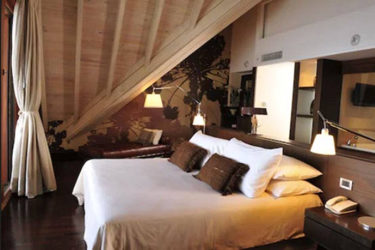 Literie de qualité supérieure, minibar, coffres-forts dans les chambres