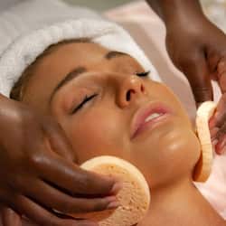 Couples treatment room(s), sauna, body treatments, body wraps