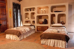 Hochwertige Bettwaren, Select-Comfort-Betten, Zimmersafe