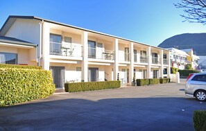 Daily continental breakfast for a fee