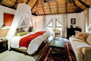 Pillowtop beds, minibar, in-room safe, individually furnished - aha Bongani Mountain Lodge (Kruger National Park)