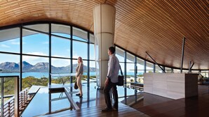 Lobby - Saffire Freycinet (Coles Bay)