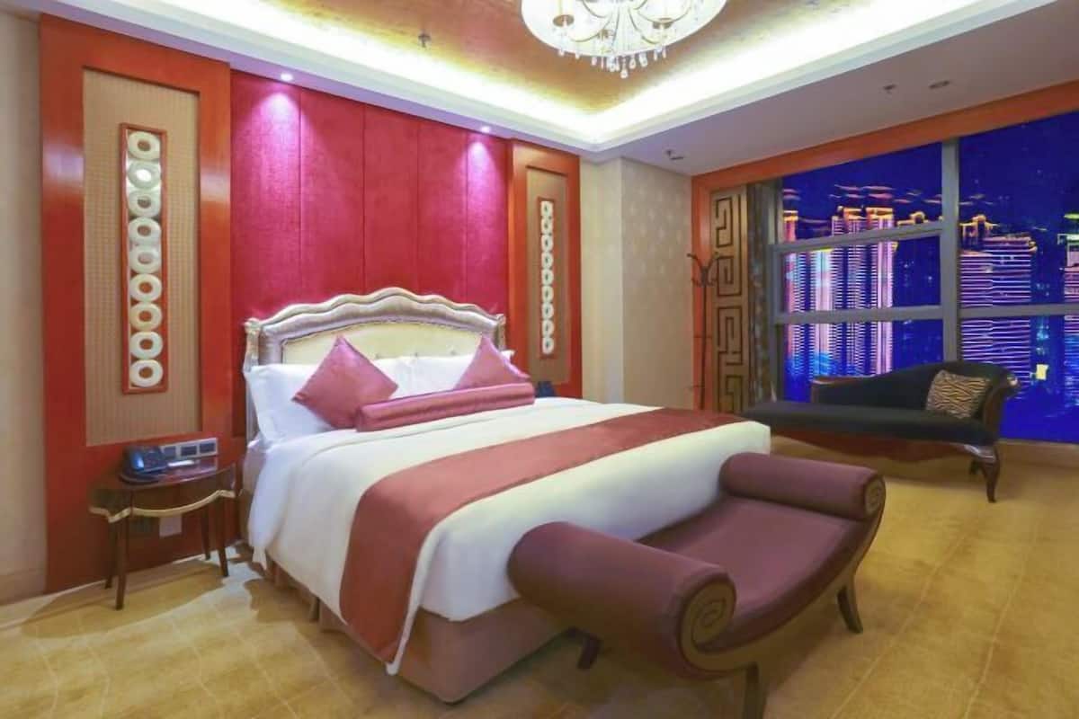 Hochwertige Bettwaren, Daunenbettdecken, Select-Comfort-Betten, Minibar