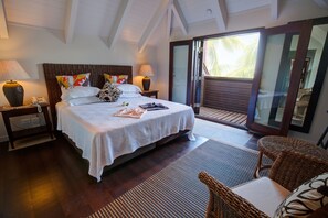 Luxury Villa, 2 Bedrooms | Egyptian cotton sheets, premium bedding, down comforters