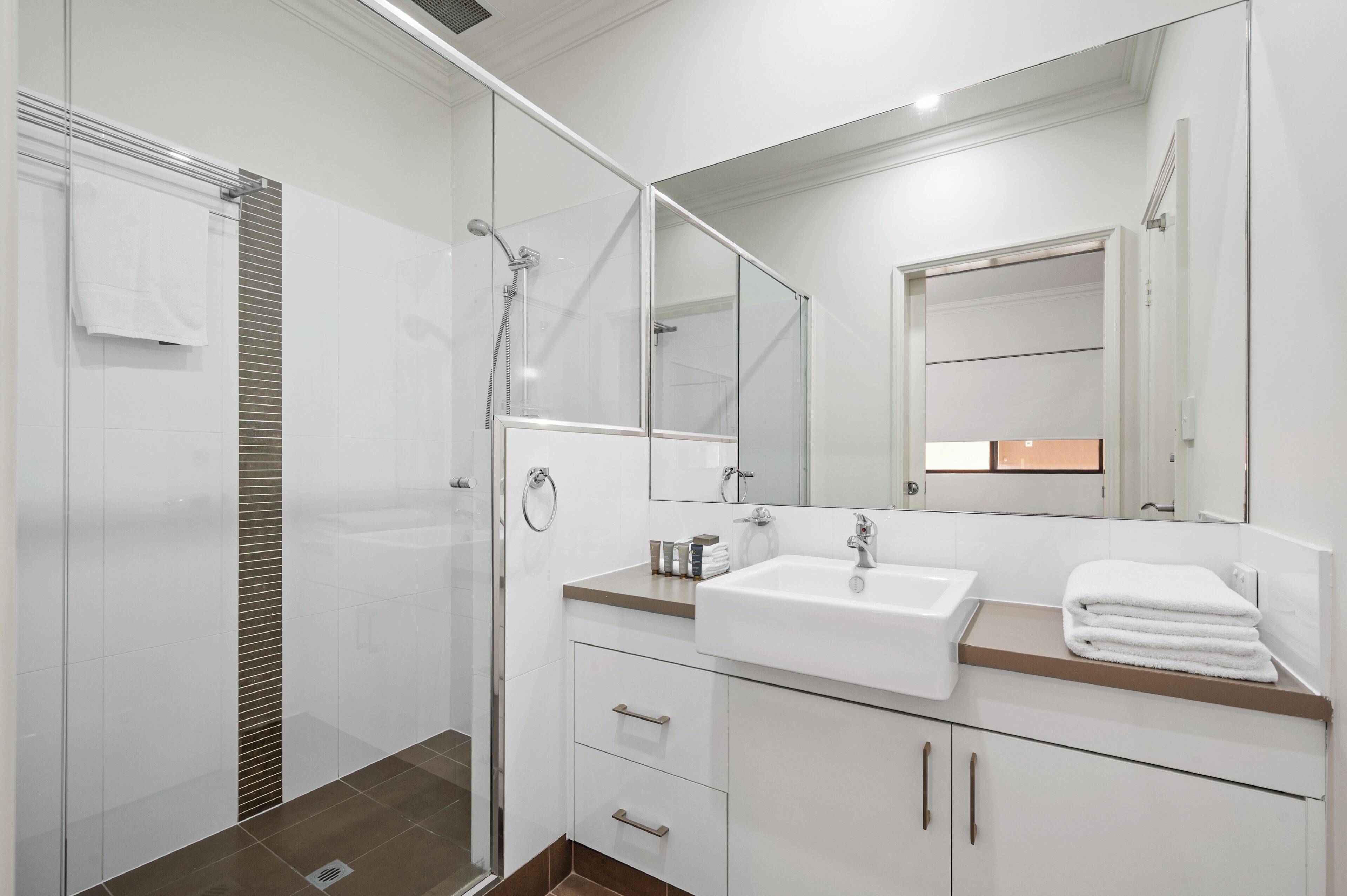 Shower, free toiletries, hair dryer, towels