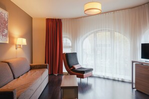 Appartement 1 chambre | Oppholdsområde | Flatskjerm-TV