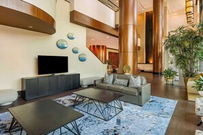 Lobby - Embassy Suites by Hilton Houston Downtown Convention Center (Houston)
