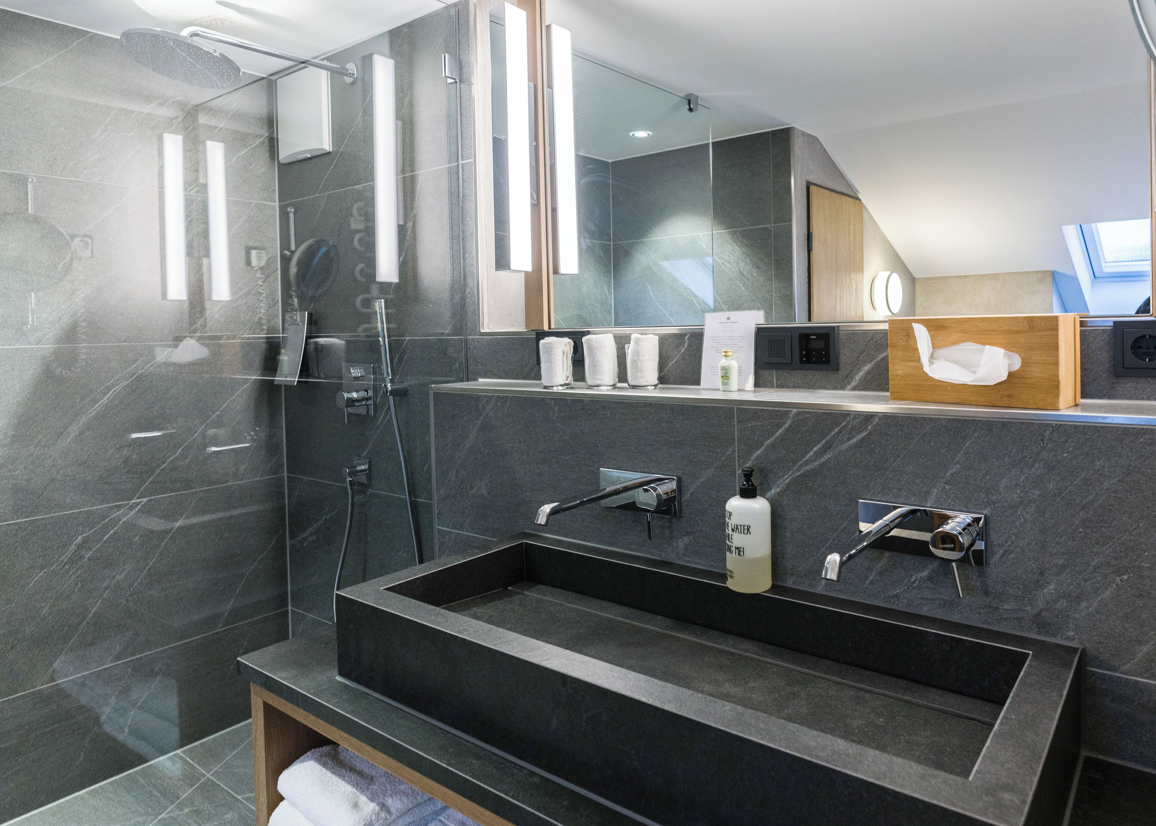 Foto - Staudacherhof in Garmisch-Partenkirchen I Blick aufs Zugspitzmassiv I einzigartige Bayurvida Küche