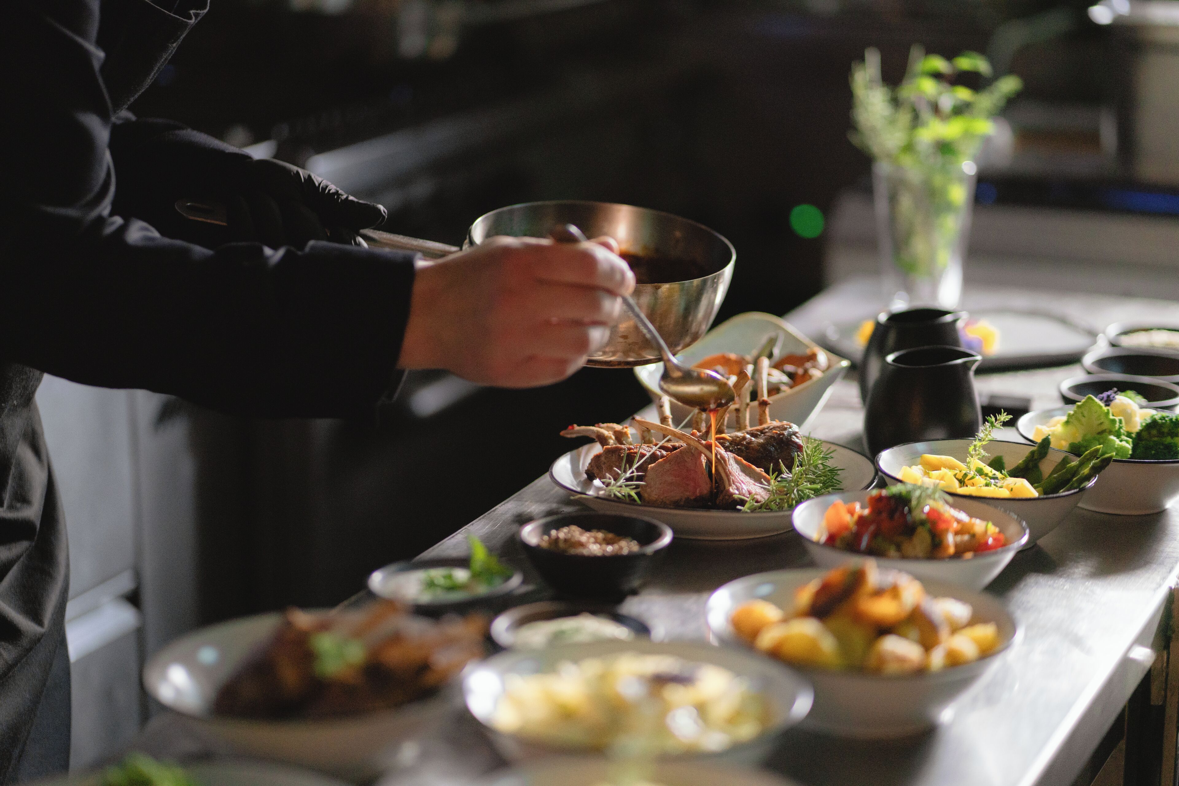 Foto - Staudacherhof in Garmisch-Partenkirchen I Blick aufs Zugspitzmassiv I einzigartige Bayurvida Küche